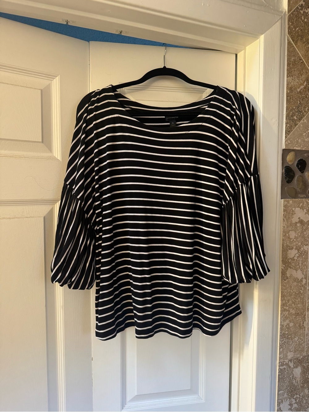 Worthington Black & White Striped Balloon Sleeve Top
